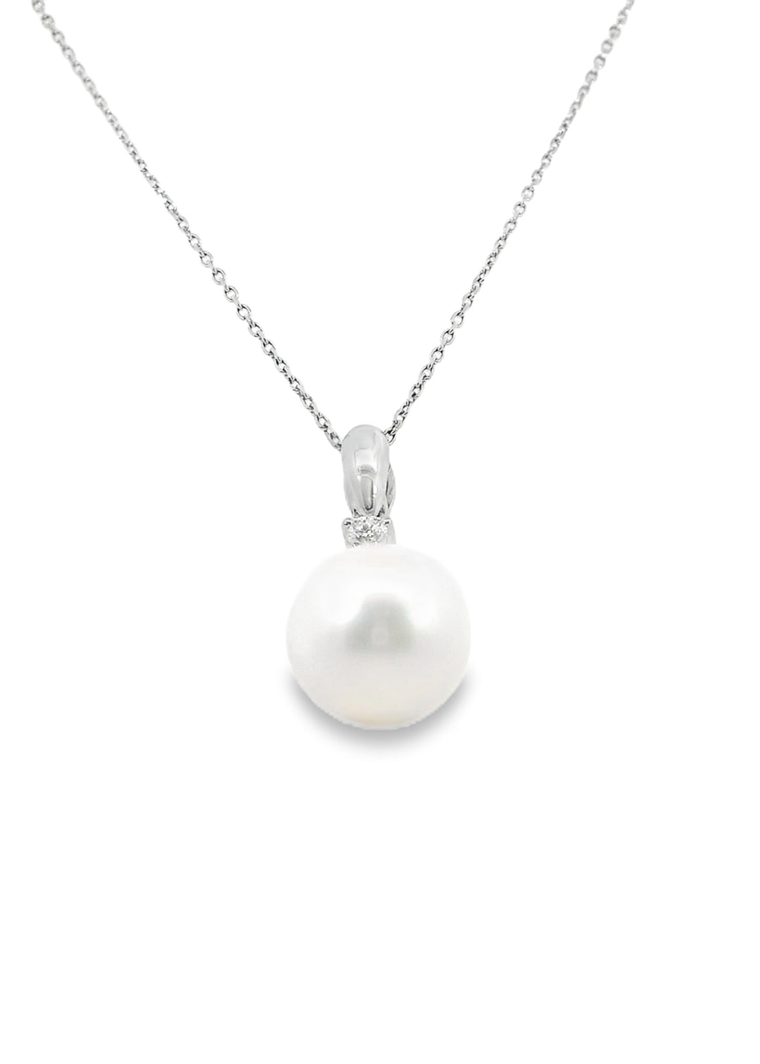 Luna Round Freshwater Pearl & Diamond Pendant Necklace
