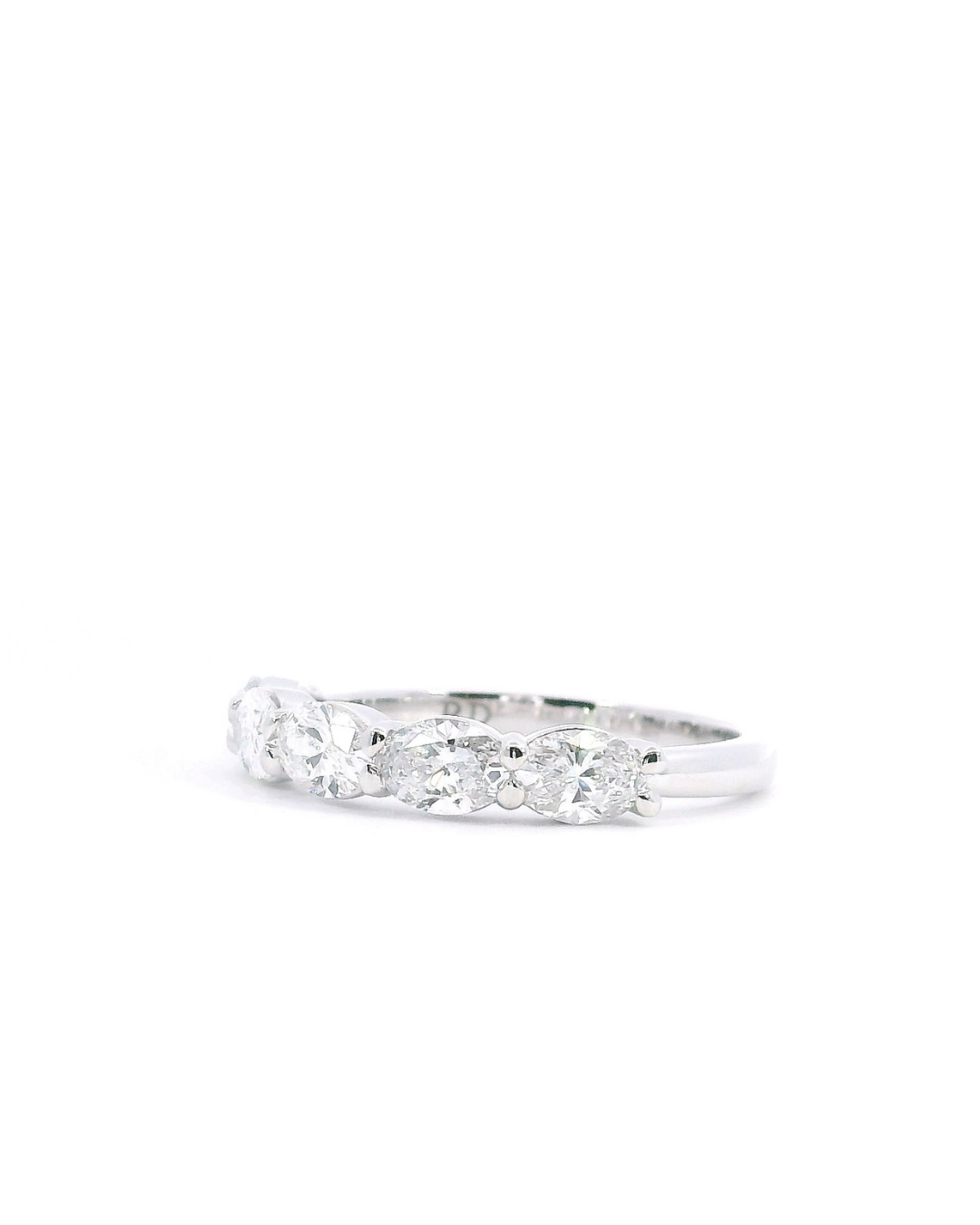 1.00Ct Oval Cut Lab-Grown Diamond Horizontal Set Eternity Ring