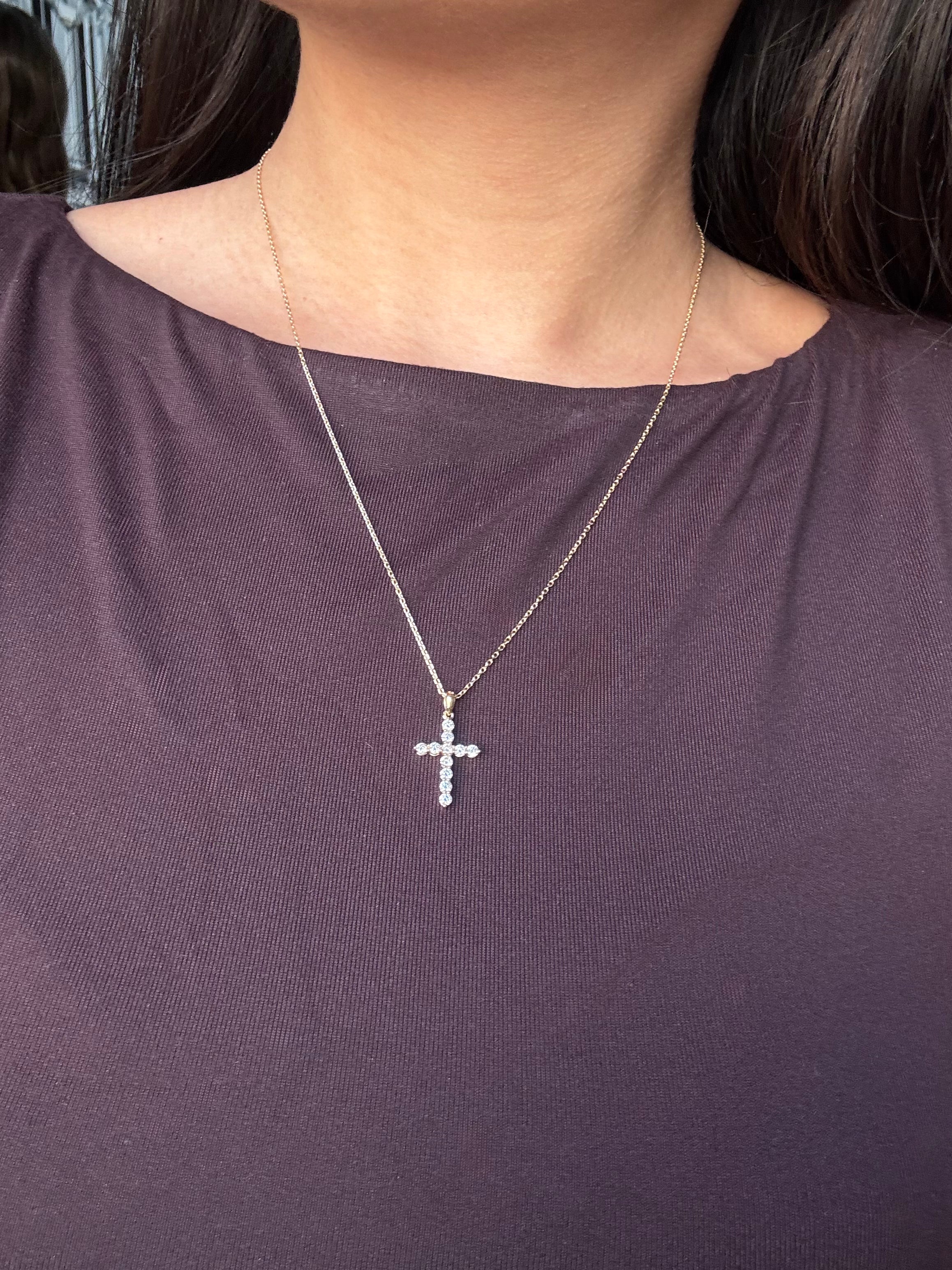 0.41Ct Natural Diamond Claw Set Cross Pendant