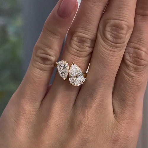 2.01Ct & 1.08Ct D VVS2 Pear Cut Diamonds Toi et Moi Design