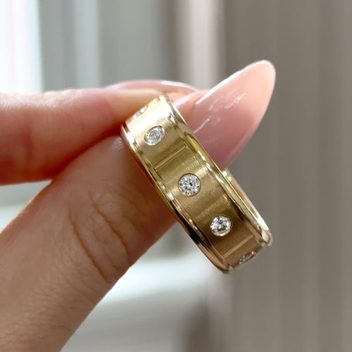 Round Brilliant Cut Diamond Accent Men's Band