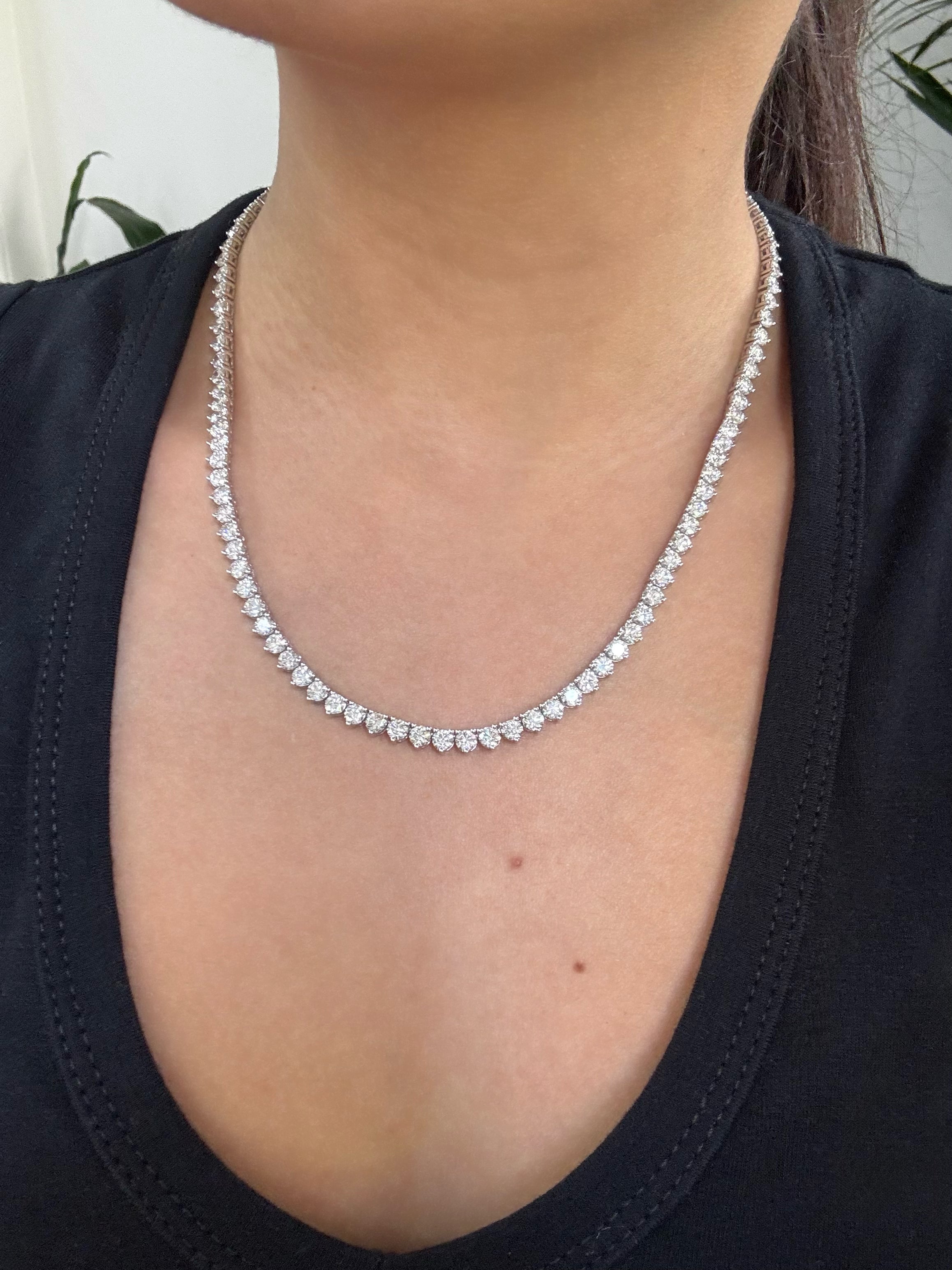 20Ct Round Brilliant Cut Natural Diamond 3-Claw Set Tennis Necklace