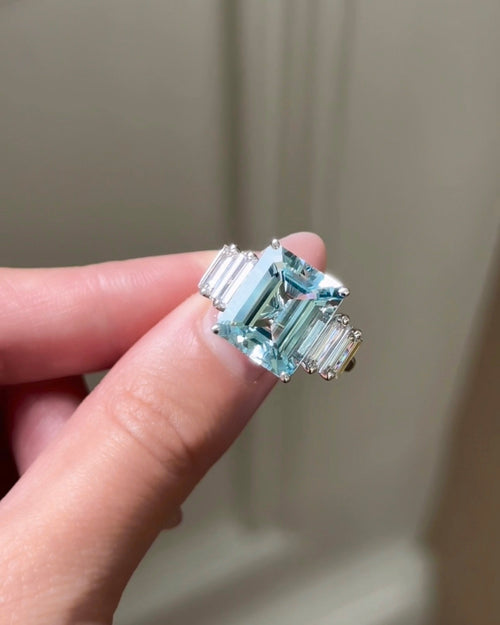 Aquamarine & Diamond 5 Stone Ring
