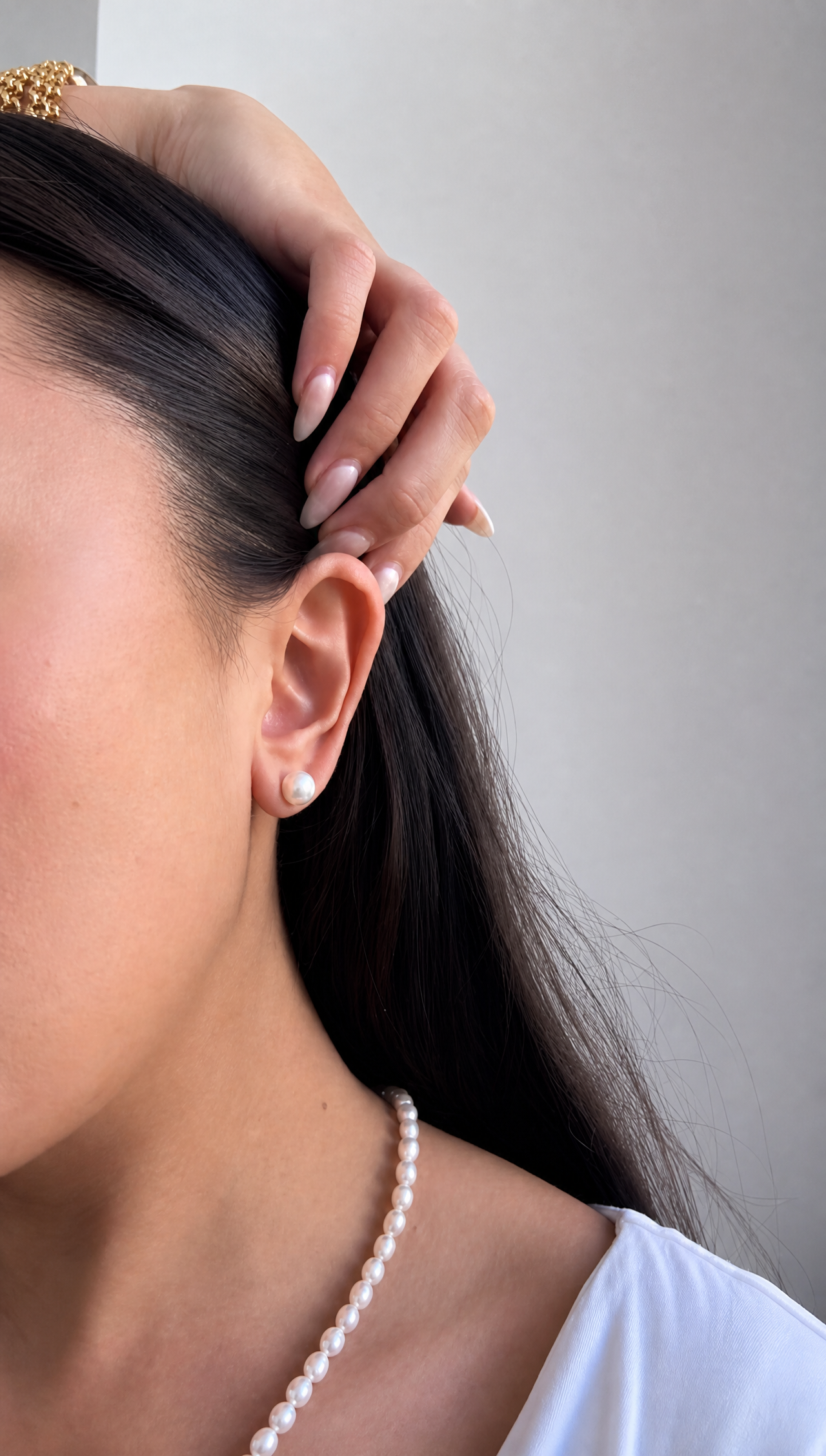 Isla Freshwater Pearl Stud Earrings
